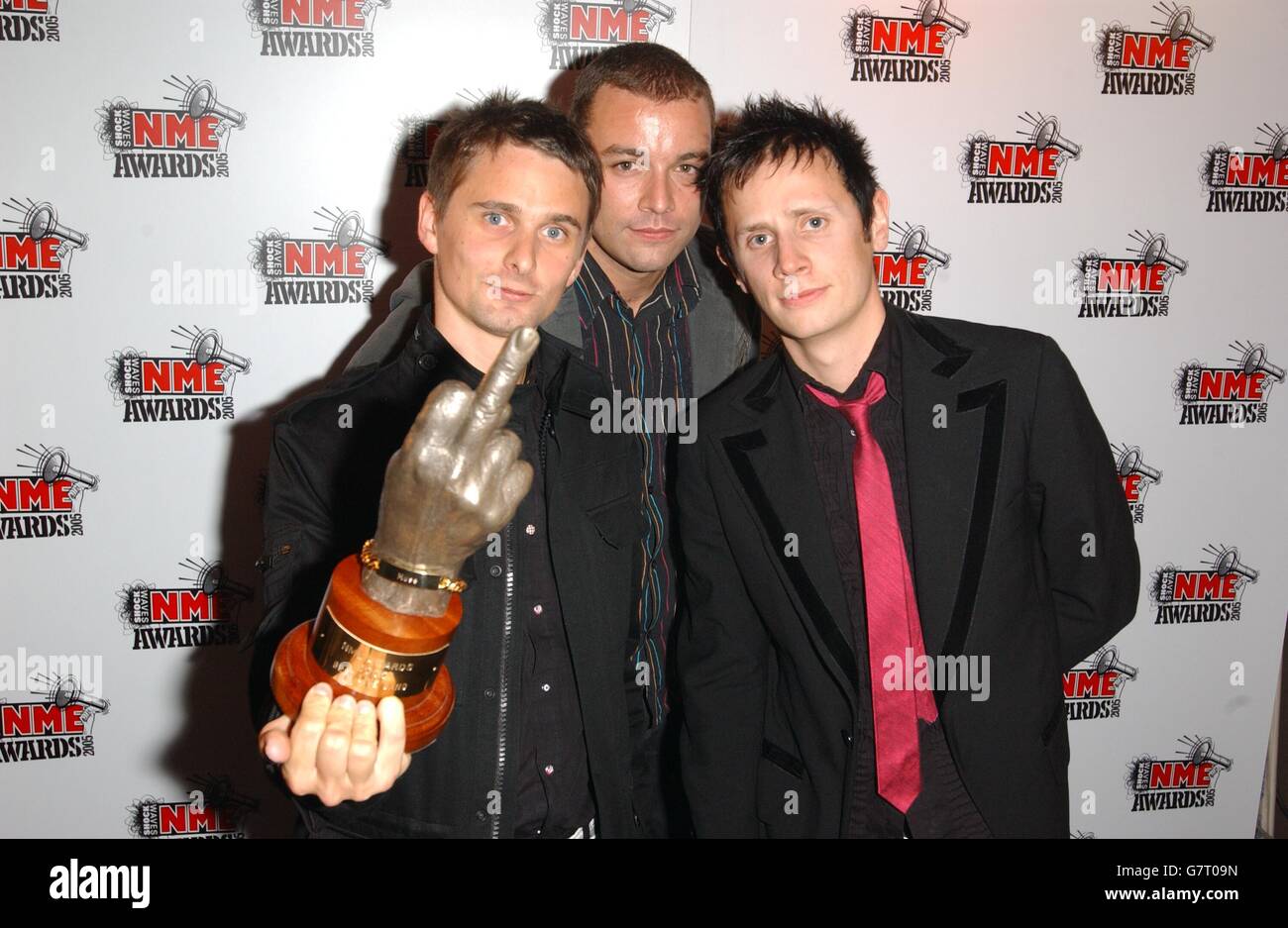 Shockwaves NME Awards 2005 - Hammersmith Palais. Muse riceve il premio Best Live Band Award. Foto Stock