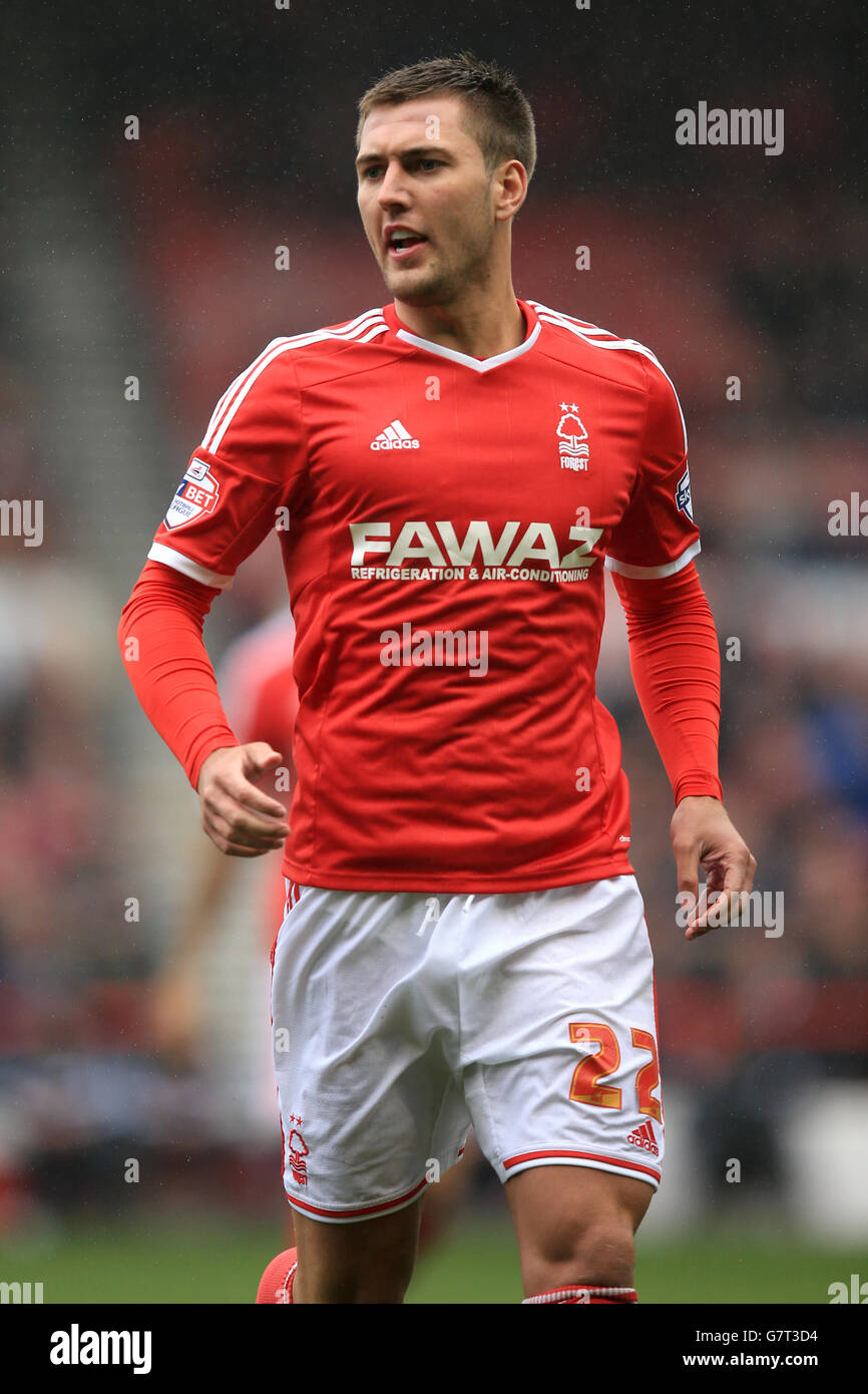 Calcio - Sky Bet Championship - Nottingham Forest v Wolverhampton Wanderers - City Ground. Gary Gardner, Nottingham Forest Foto Stock