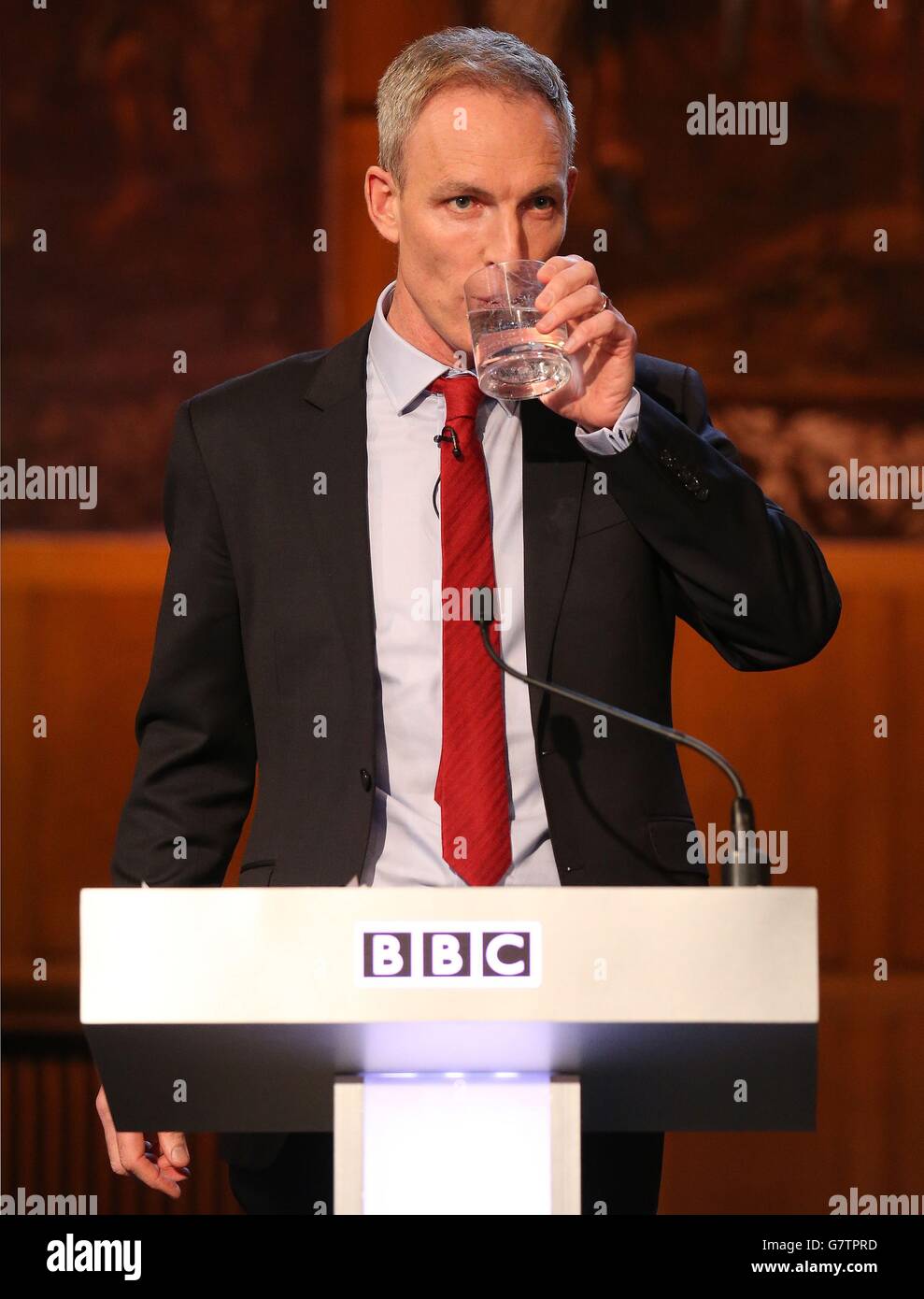 Il leader laburista scozzese Jim Murphy ha svolto un dibattito televisivo sulle elezioni della BBC Scotland presso la Elphinstone Hall del King's College di Aberdeen. Foto Stock