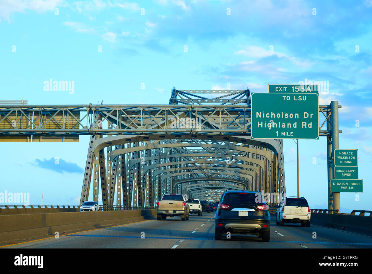 Horace Wilkinson Bridge nel fiume Mississippi a Baton Rouge della Louisiana USA Foto Stock