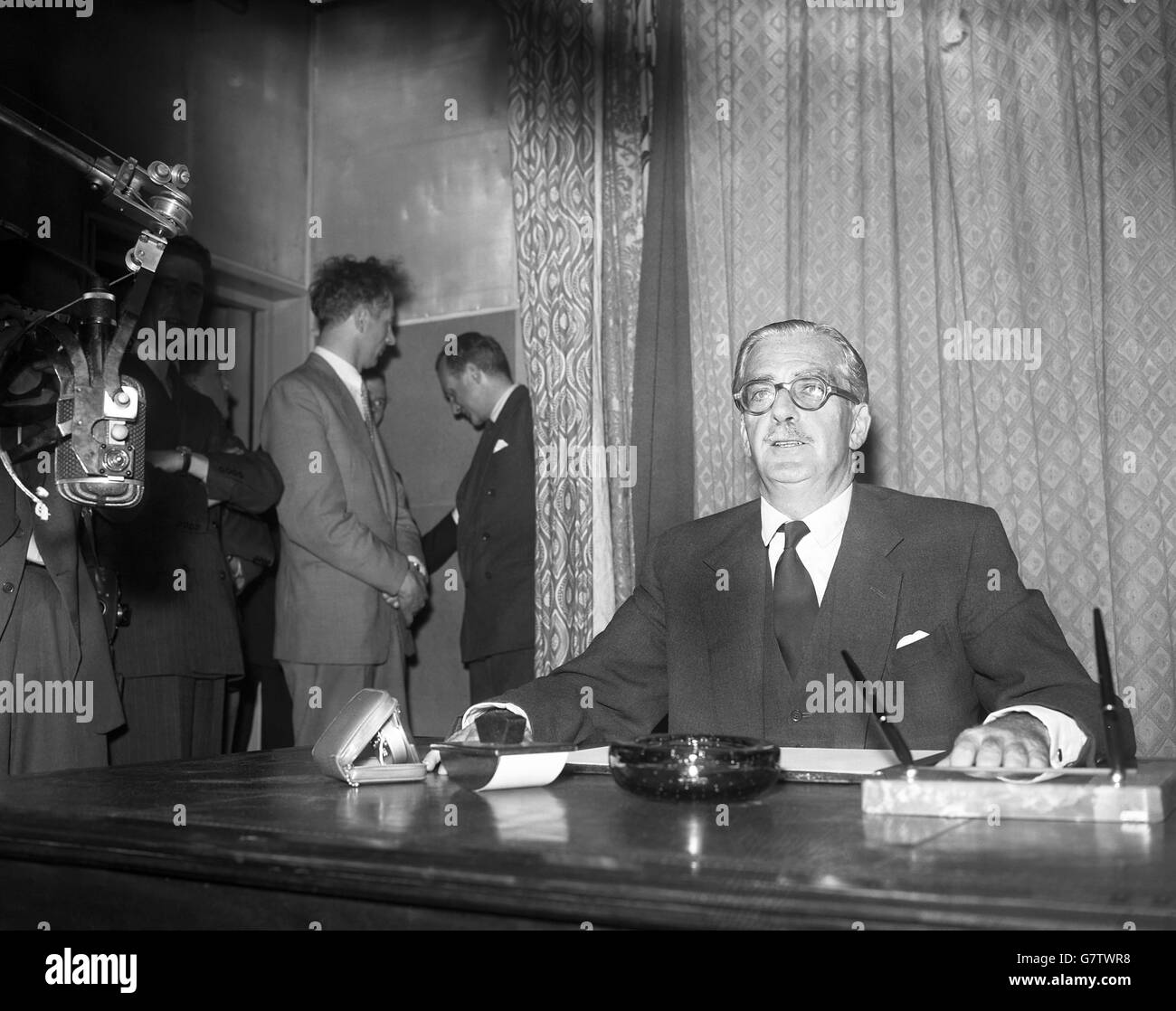 Politica - Sir Anthony Eden - Canale di Suez crisi - BBC Lime Grove Studios di Londra Foto Stock