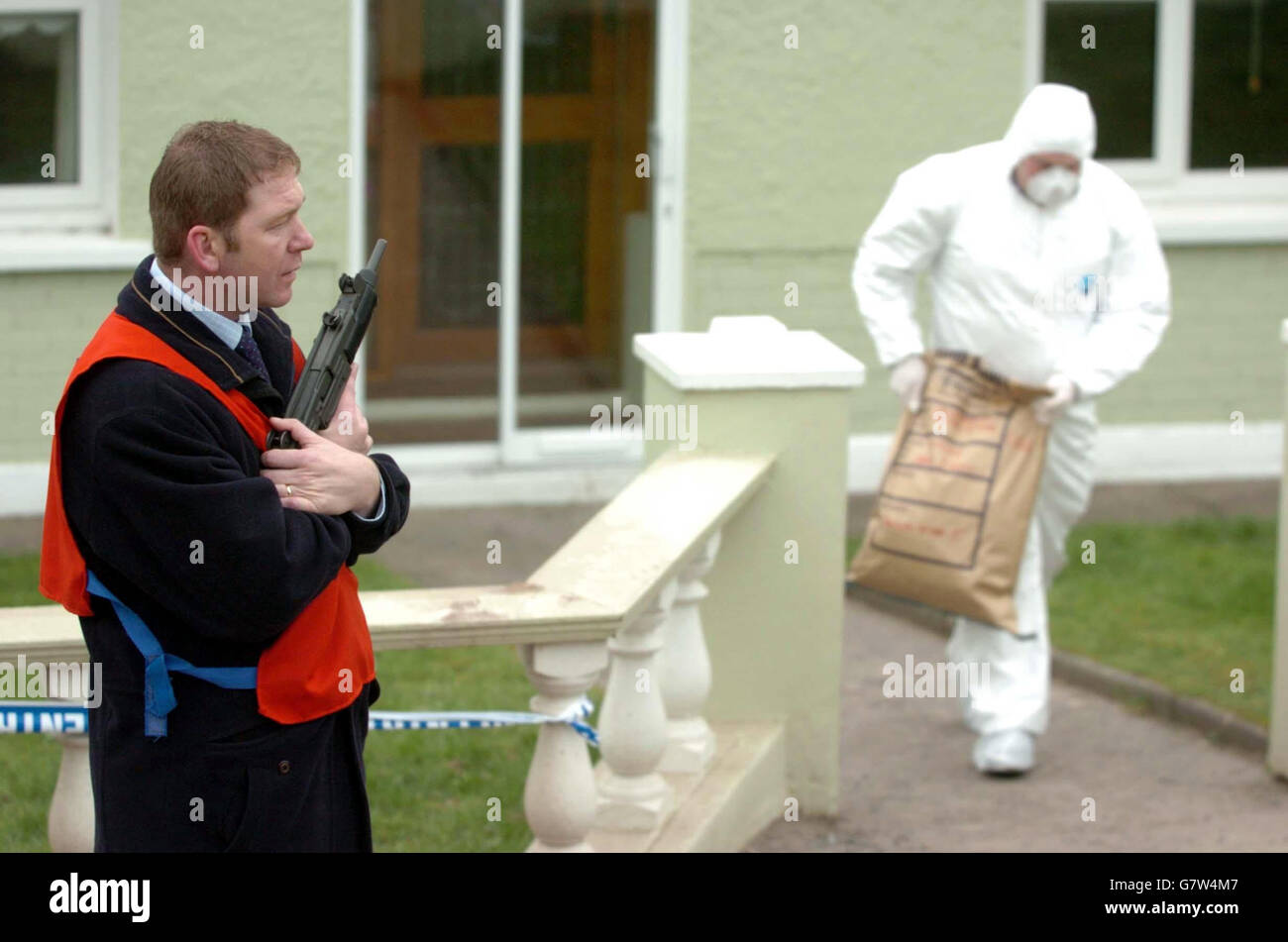 2.3m sotto la guardia armata dalla casa di prestatore di denaro registrato, Ted Cunningham. Foto Stock