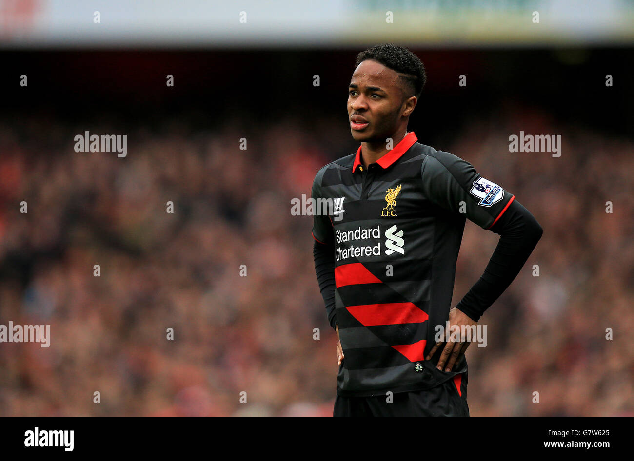 Liverpool's Raheem Sterling durante la partita della Barclays Premier League all'Emirates Stadium di Londra. PREMERE ASSOCIAZIONE foto. Data immagine: Sabato 4 aprile 2015. Guarda la storia dell'arsenale DI CALCIO della PA. Il credito fotografico dovrebbe essere: John Walton/PA Wire. Foto Stock