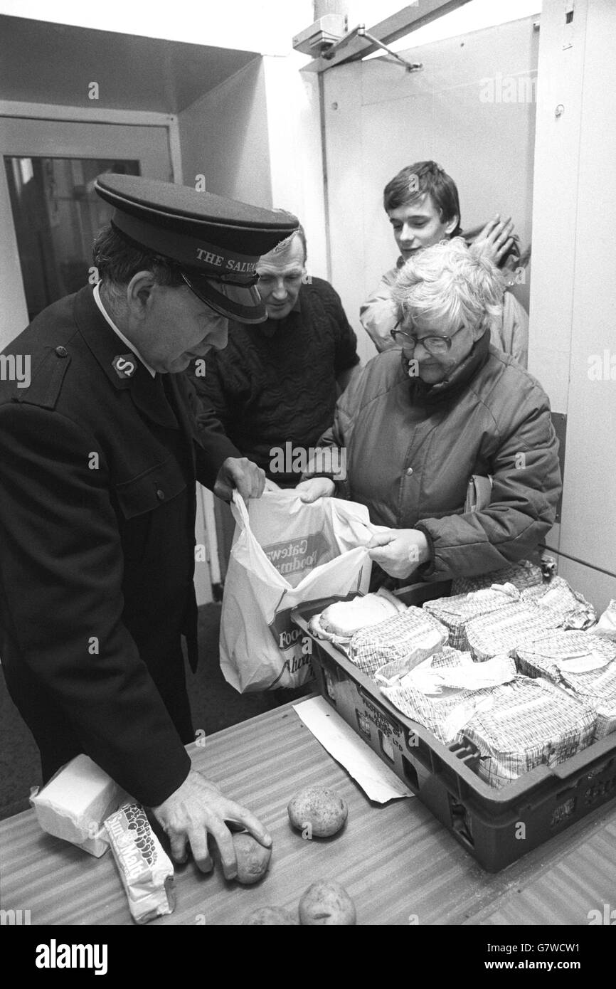 News - Aiuto alimentare - Margaret Sutten - Glasgow Foto Stock