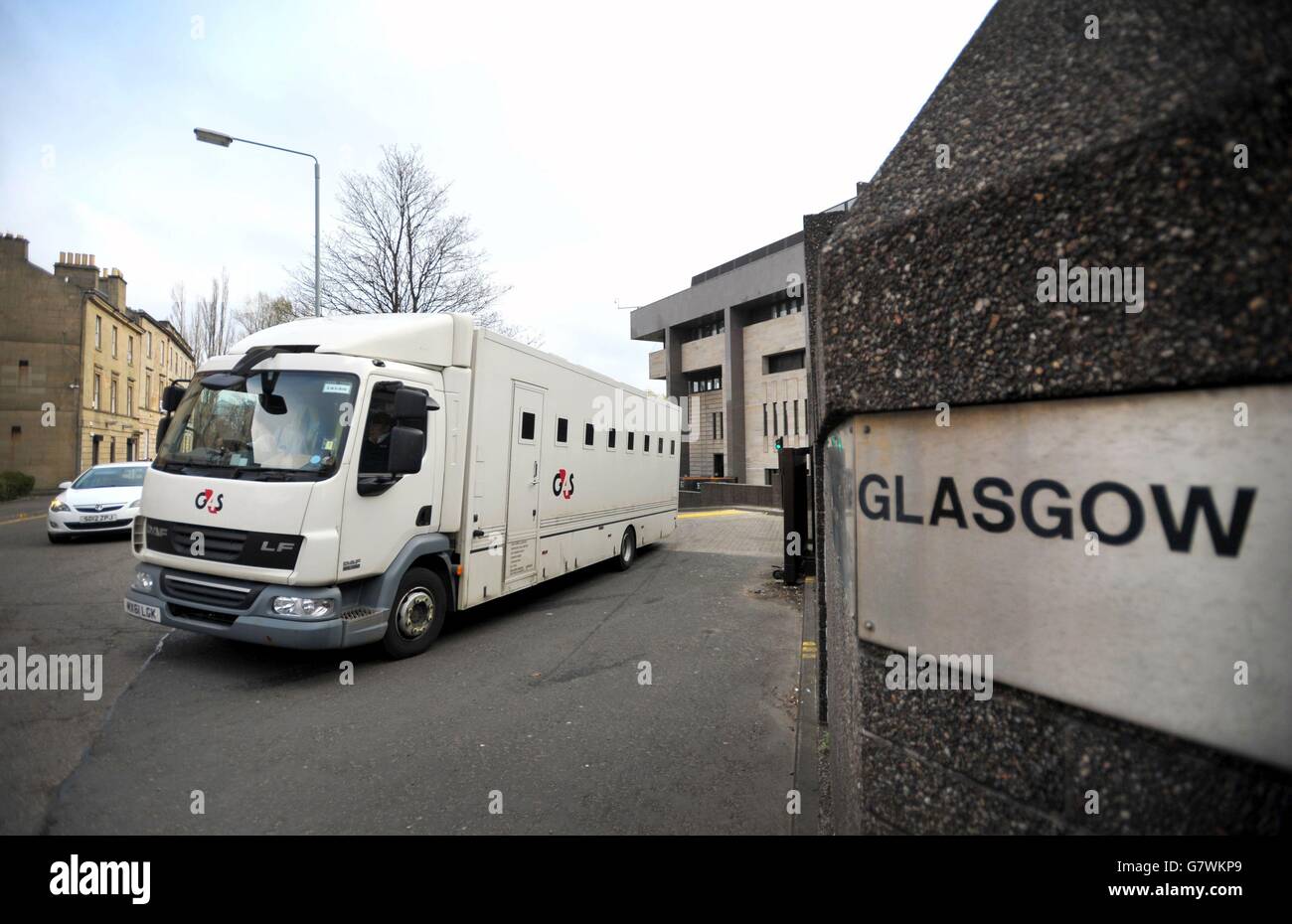 Una visione generale di Glasgow Sheriff Court, Glasgow, dove un uomo apparirà in relazione alla morte dello studente irlandese Karen Buckley. Foto Stock