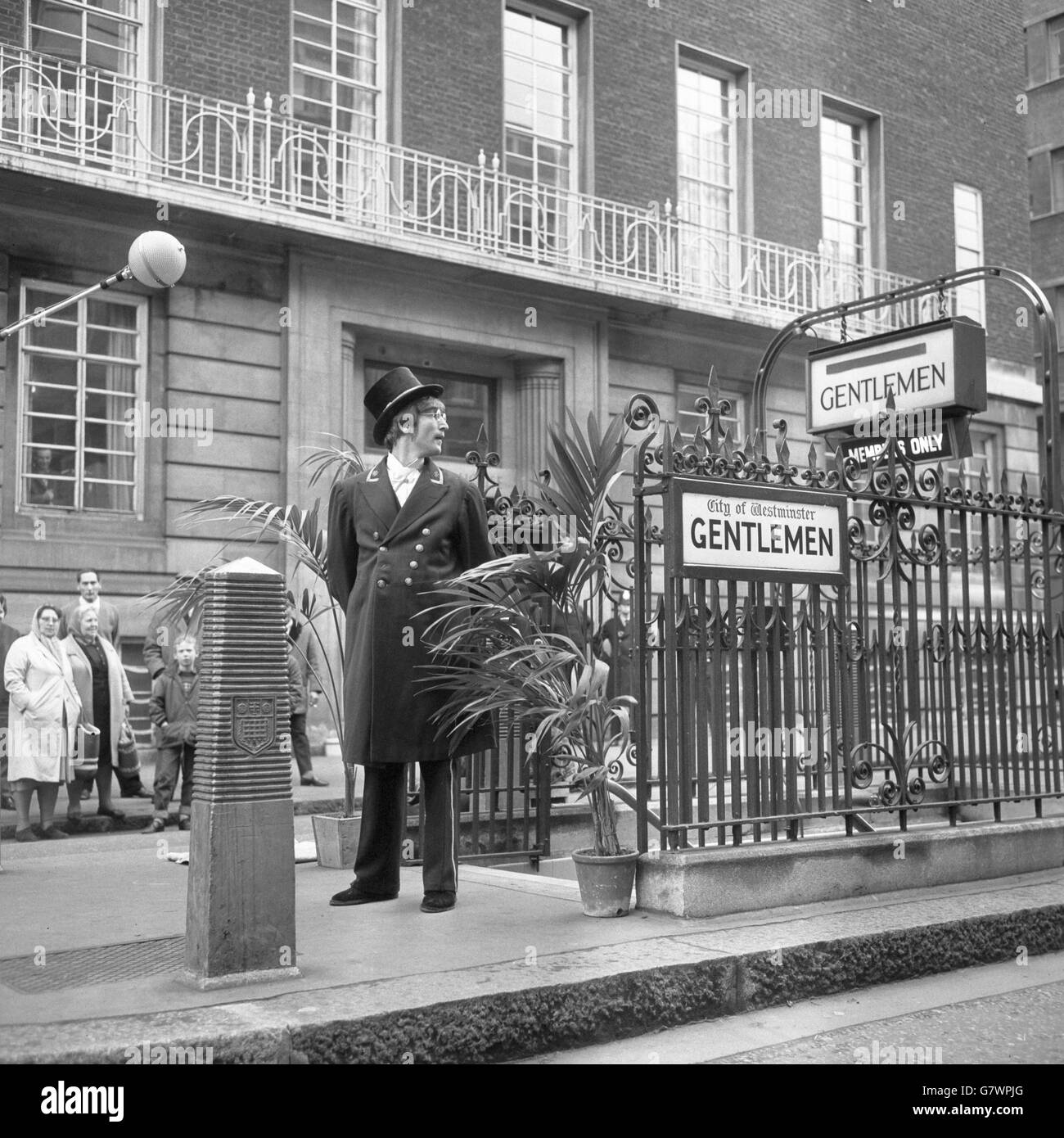 Musica - John Lennon - 'Non solo ma anche" - Londra Foto Stock