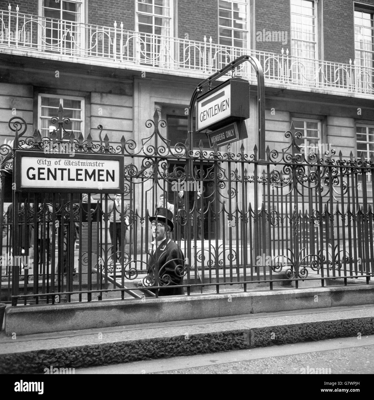 Musica - John Lennon - 'Non solo ma anche" - Londra Foto Stock