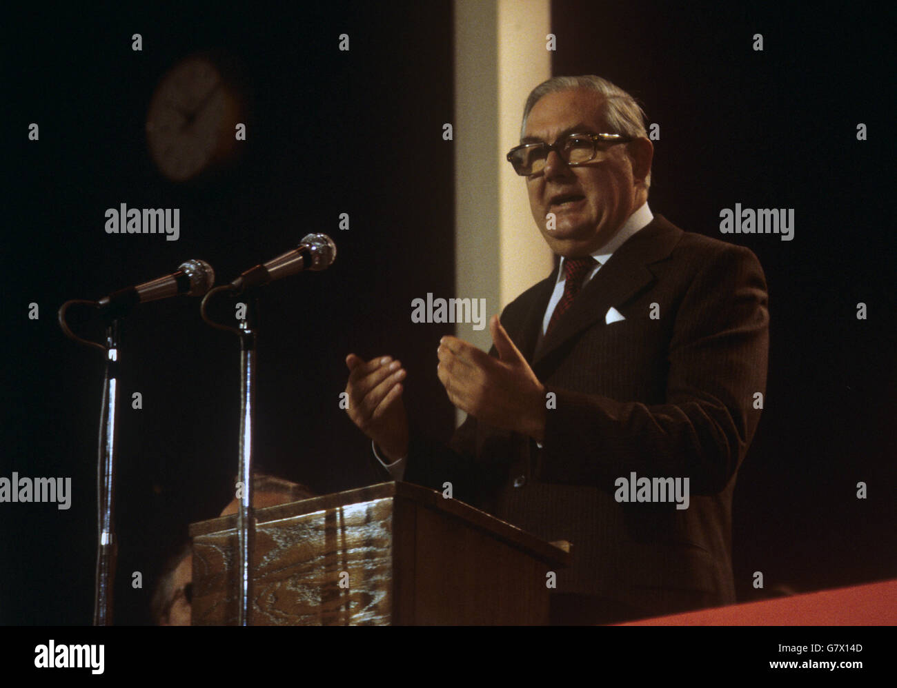 Il primo ministro James Callaghan parla durante una conferenza del Partito laburista Tenuto a Blackpool Foto Stock