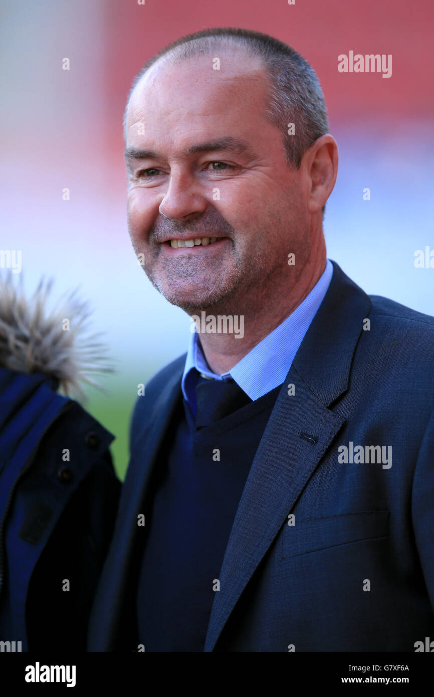 Calcio - Sky Bet Championship - Rotherham United v Reading - New York Stadium. Direttore di lettura Steve Clarke Foto Stock