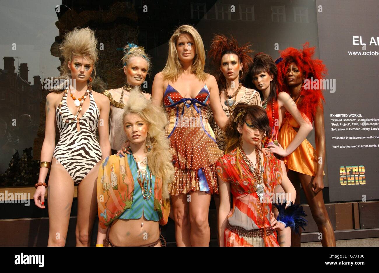 Modello Rachel Hunter con supermodel in erba, da sinistra a destra, fila posteriore, Abbie Boston, Joanna Downes, Rachel Hunter, Emily Mann, Kate Ellery e Antoinette Williams. Foto Stock