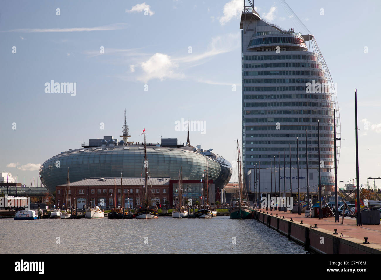 Klimahaus edificio, centro conferenze, Sail City, Neuer Hafen porto, Havenwelten, Bremerhaven, fiume Weser, Mare del Nord Foto Stock