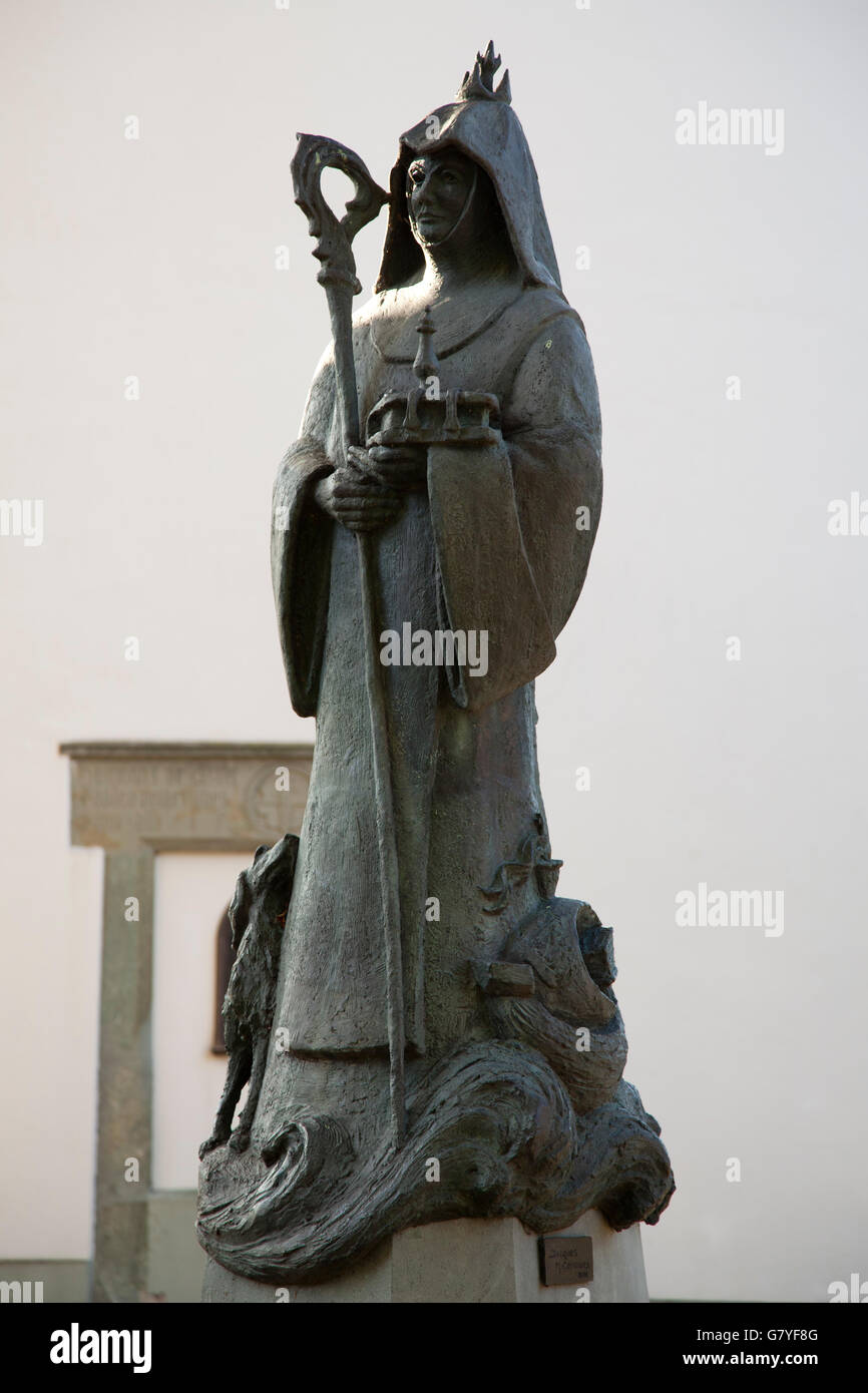 Statua di San Walburga, Werl, un luogo di pellegrinaggio, Soest distretto, Renania settentrionale-Vestfalia, PublicGround Foto Stock