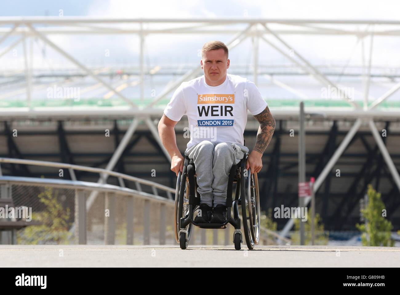 Il campione paralimpico David Weir invita il pubblico britannico a sostenere i suoi compagni di para-atleti al National Paralympic Day, che si svolge domenica 26 luglio al Queen Elizabeth Olympic Park di Londra. Foto Stock