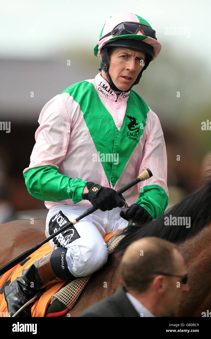 Corse ippiche - 2015 Festival Dante - Tattersals Musidora Stakes - Ippodromo di York. Jim Crowley, fantino Foto Stock