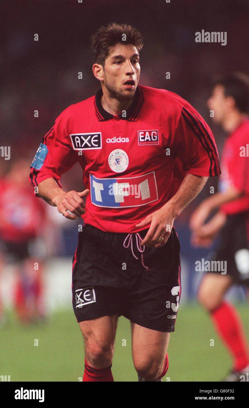 Calcio francese - finale della Coppa di Francia - Guingamp contro Nizza. Il  trofeo della Coppa di Francia Foto stock - Alamy