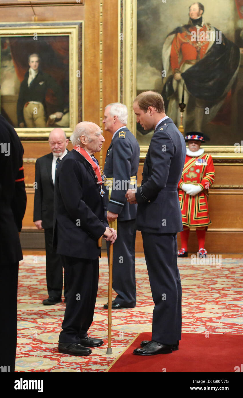 Frederick Jarvis è stato reso un CBE (Comandante dell'Ordine dell'Impero britannico) dal Principe William al Castello di Windsor. Foto Stock