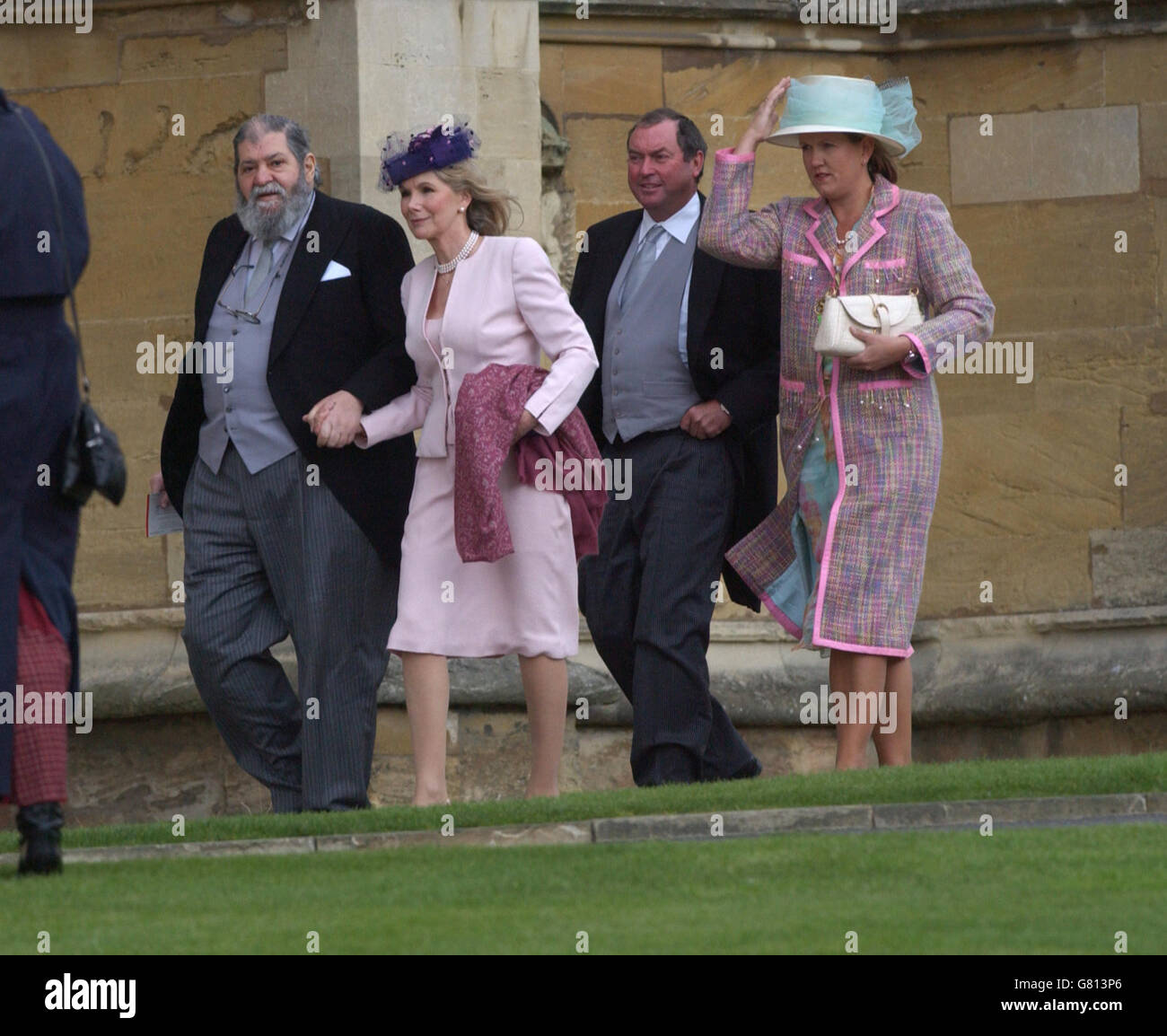 Royal Wedding - Matrimonio del principe Carlo e Camilla Parker Bowles - Servizio di preghiera e di dedizione - alla cappella di San Giorgio Foto Stock