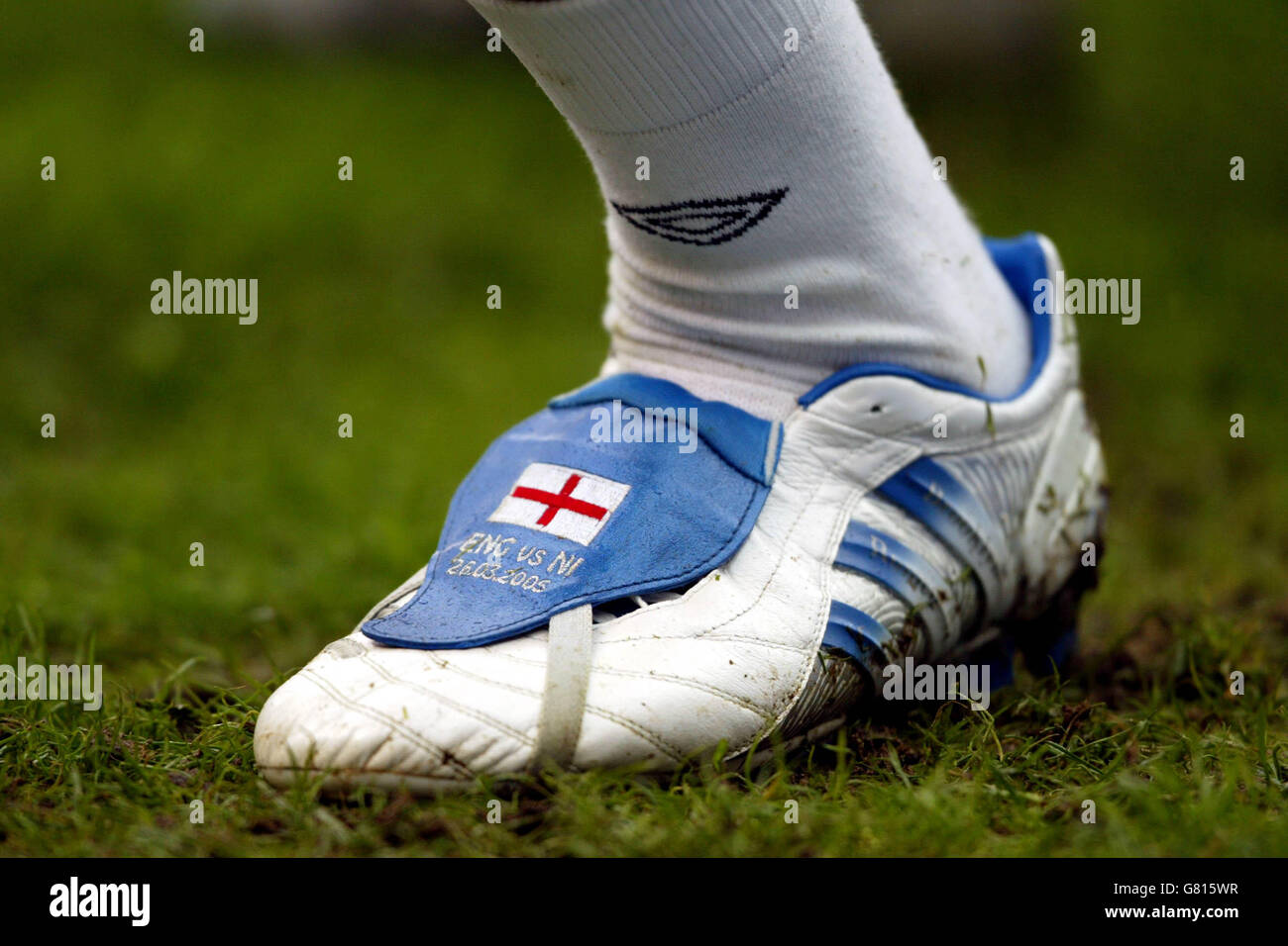 Gli stivali di David Beckham in Inghilterra per la partita contro l'Irlanda del Nord durante la Coppa del mondo FIFA 2006 Qualifier Match. Foto Stock