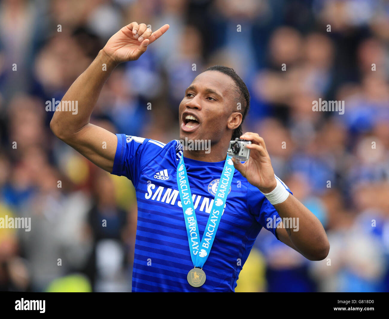 Didier Drogba di Chelsea festeggia dopo la partita Barclays Premier League a Stamford Bridge, Londra. Foto Stock