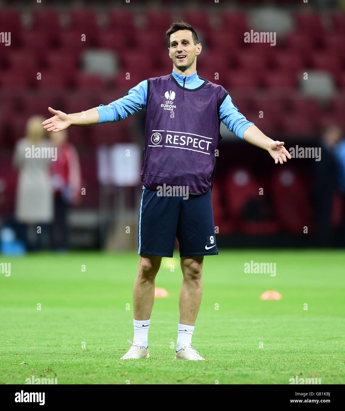 Calcio - UEFA Europa League - finale - Dnipro Dnipropetrovsk / Sevilla - formazione - Stadion Narodowy. Nikola Kalinic di Dnipro Dnipropetrovsk si allena allo stadio Foto Stock