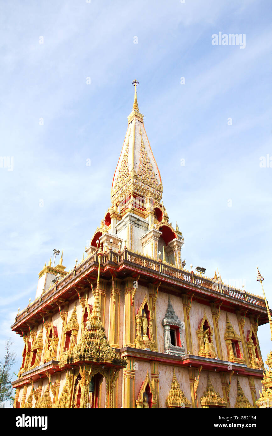 Pagoda di Wat Chalong o Tempio Chaitharam, Phuket, Tailandia. Foto Stock