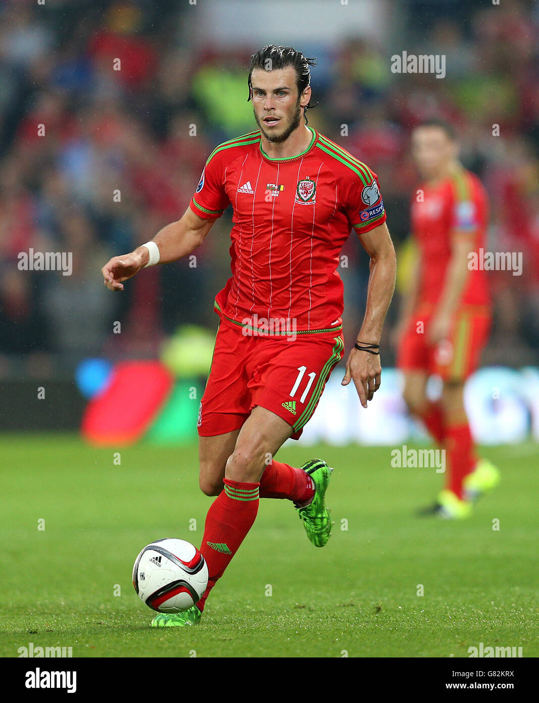Wales' Gareth Bale durante la partita di qualificazione del Campionato europeo UEFA al Cardiff City Stadium di Cardiff. Foto Stock
