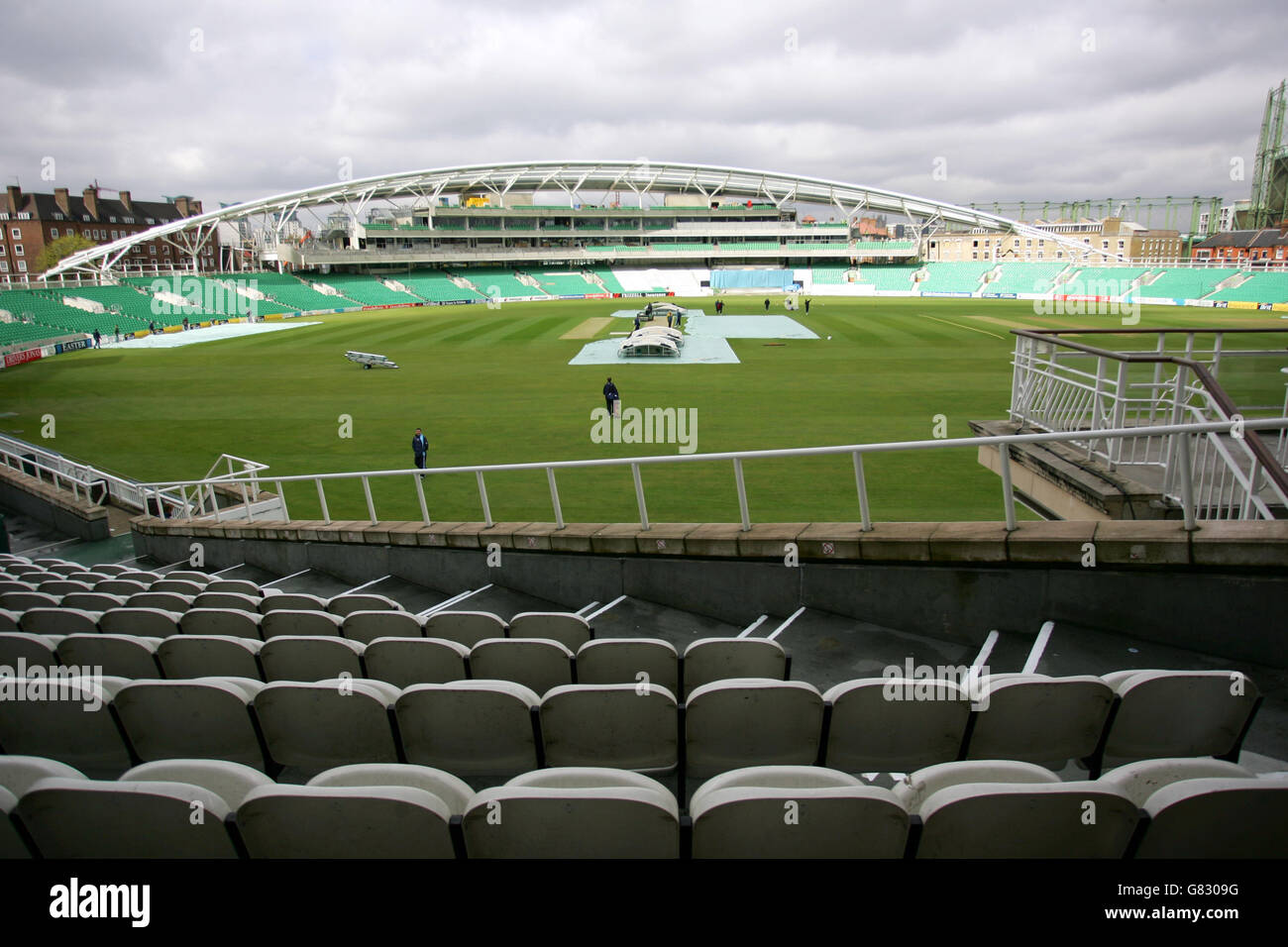 Cricket - Frizzell County Championship - Divisione uno - Surrey / Sussex - The Brit Oval. Vista generale del nuovo stand OSC al Brit Oval, sede del Surrey County Cricket Club Foto Stock