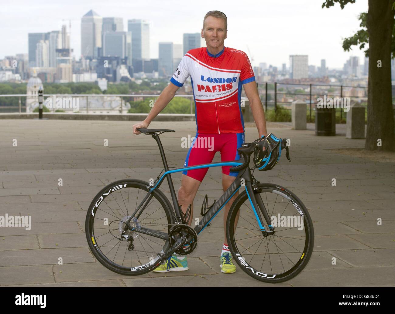 Da Londra a Parigi carità carità in bicicletta Foto Stock