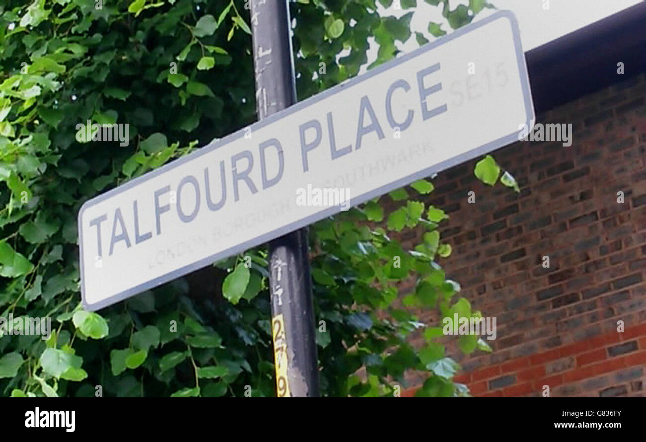 Screen grab taken from PA Video of a sign for Talfourd Place, South East London, come un Kevin Wilson doveva apparire in tribunale accusato di distruzione di bambini dopo un attacco 'aborrente e vile' a Malorie Bantala, 21. Foto Stock