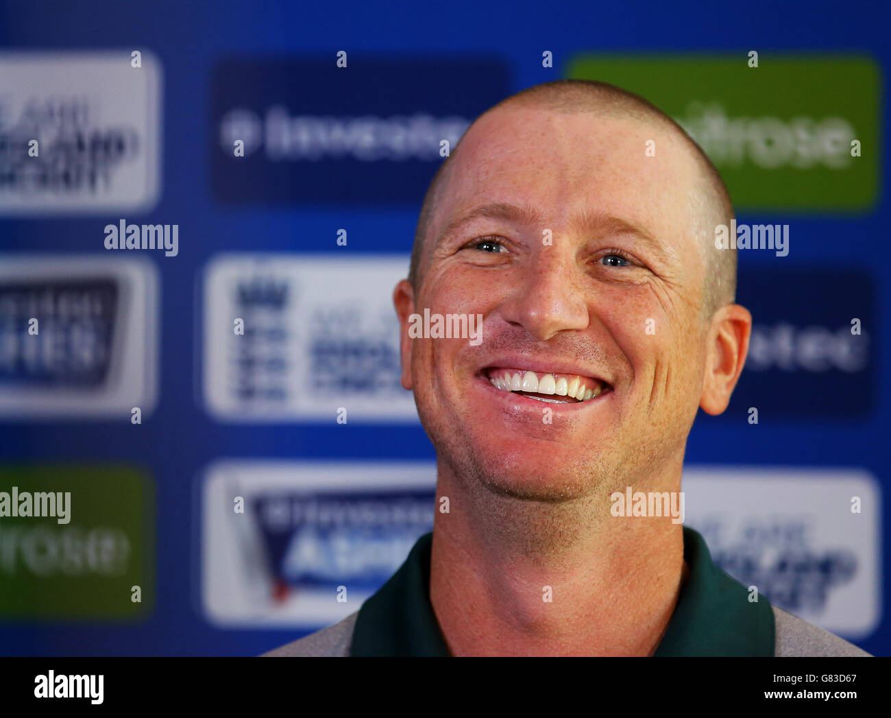 Il brad Haddin australiano parla ai media durante una conferenza stampa al Crown Plaza Five Lakes Hotel di Colchester. Foto Stock