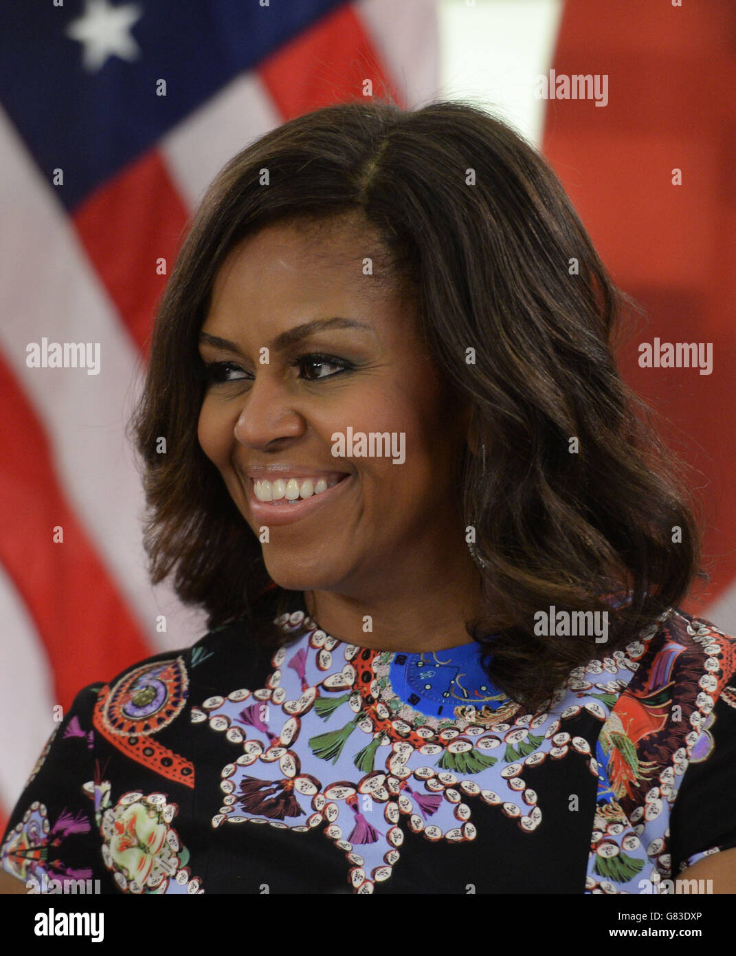 LA prima signora AMERICANA Michelle Obama visita la Mulberry School for Girls a Tower Hamlets, a est di Londra. Foto Stock