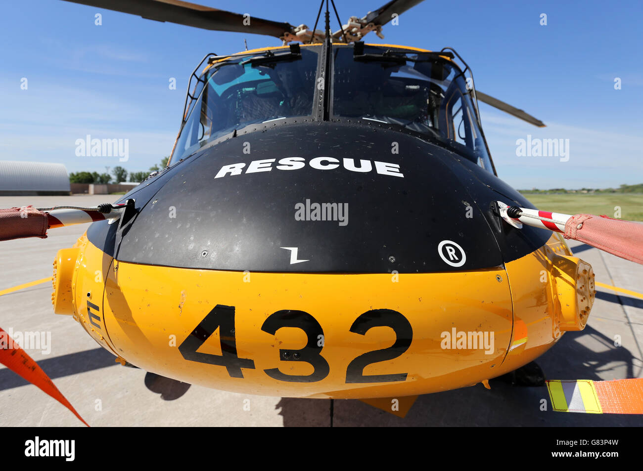 Una ricerca e soccorso CH-160 Griffon elicottero è pronta sull'asfalto alla CFB Trenton, a Trenton, Ont., il 16 giugno 2016. Foto Stock