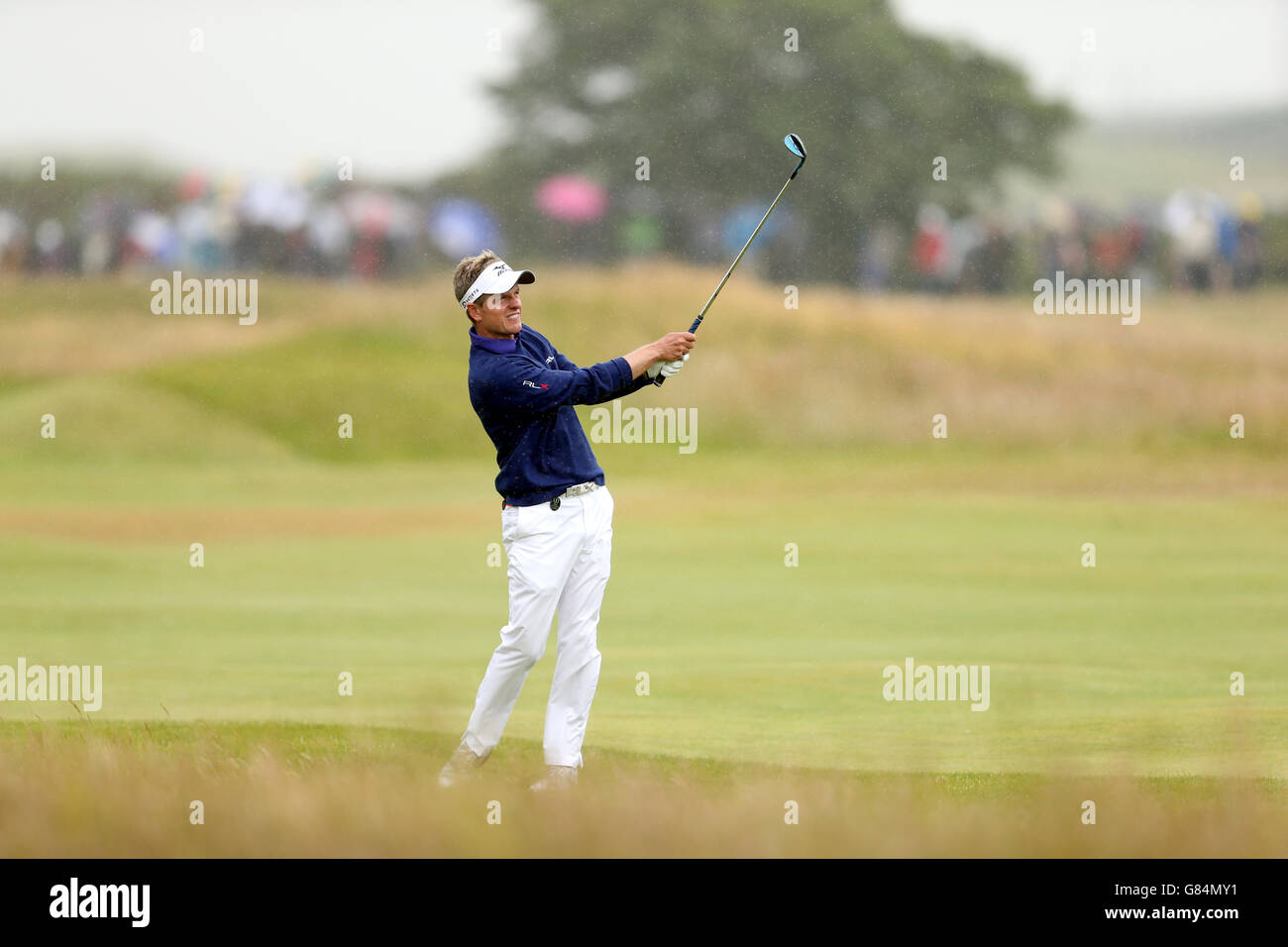 L'inglese Luke Donald in azione durante il quinto giorno dell'Open Championship 2015 a St Andrews, Fife. Foto Stock