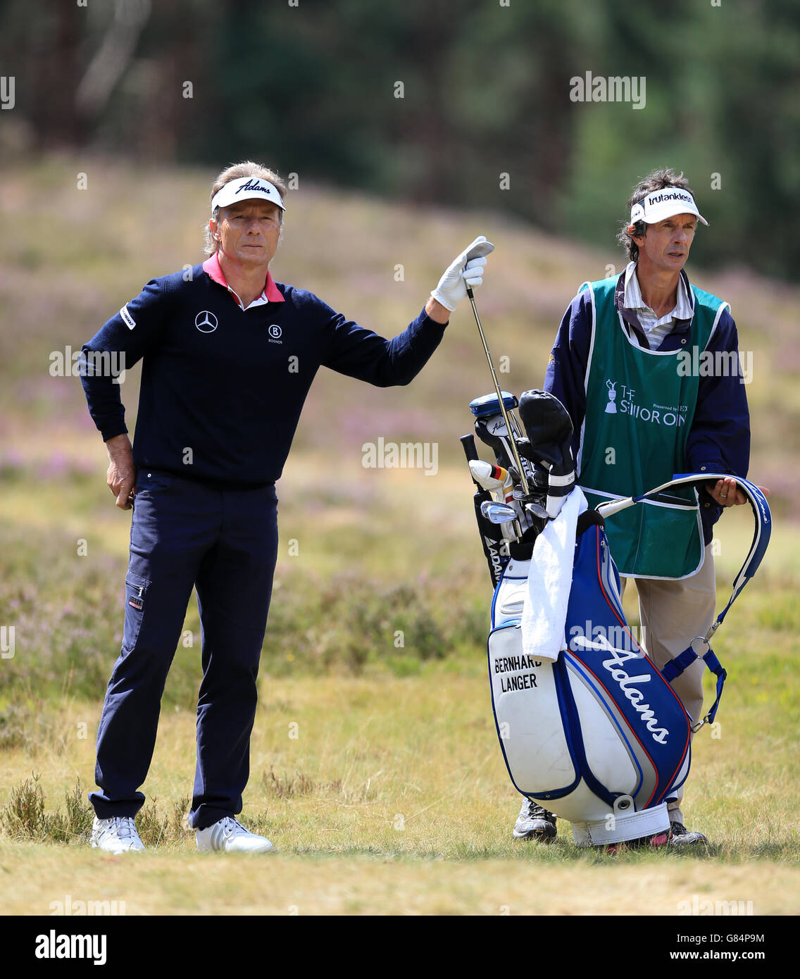 Bernhard Langer ha giocato il suo secondo turno durante il terzo giorno del Senior Open Championships al Sunningdale Golf Club, Berkshire. Foto Stock