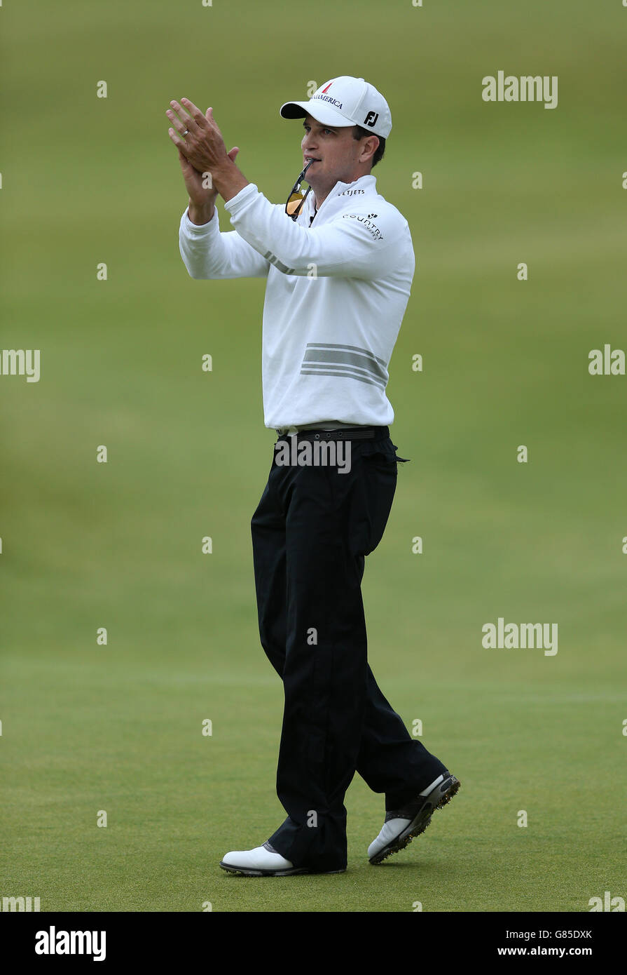 USA's Zach Johnson celebra la vittoria dell'Open Championship 2015 a St Andrews, Fife. Foto Stock
