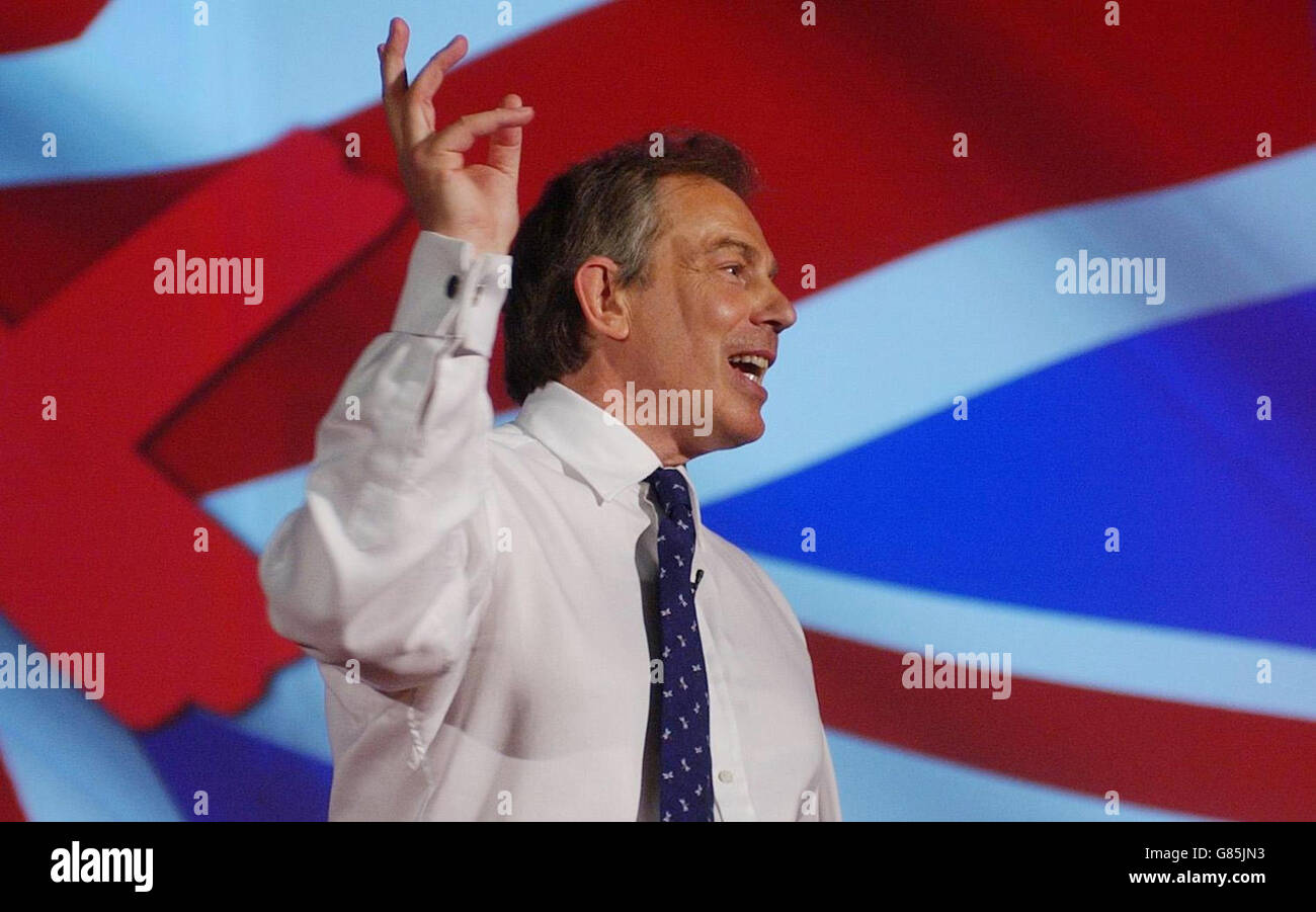 Il primo ministro britannico Tony Blair ha pronunciato un discorso ai sostenitori del partito laburista. Foto Stock