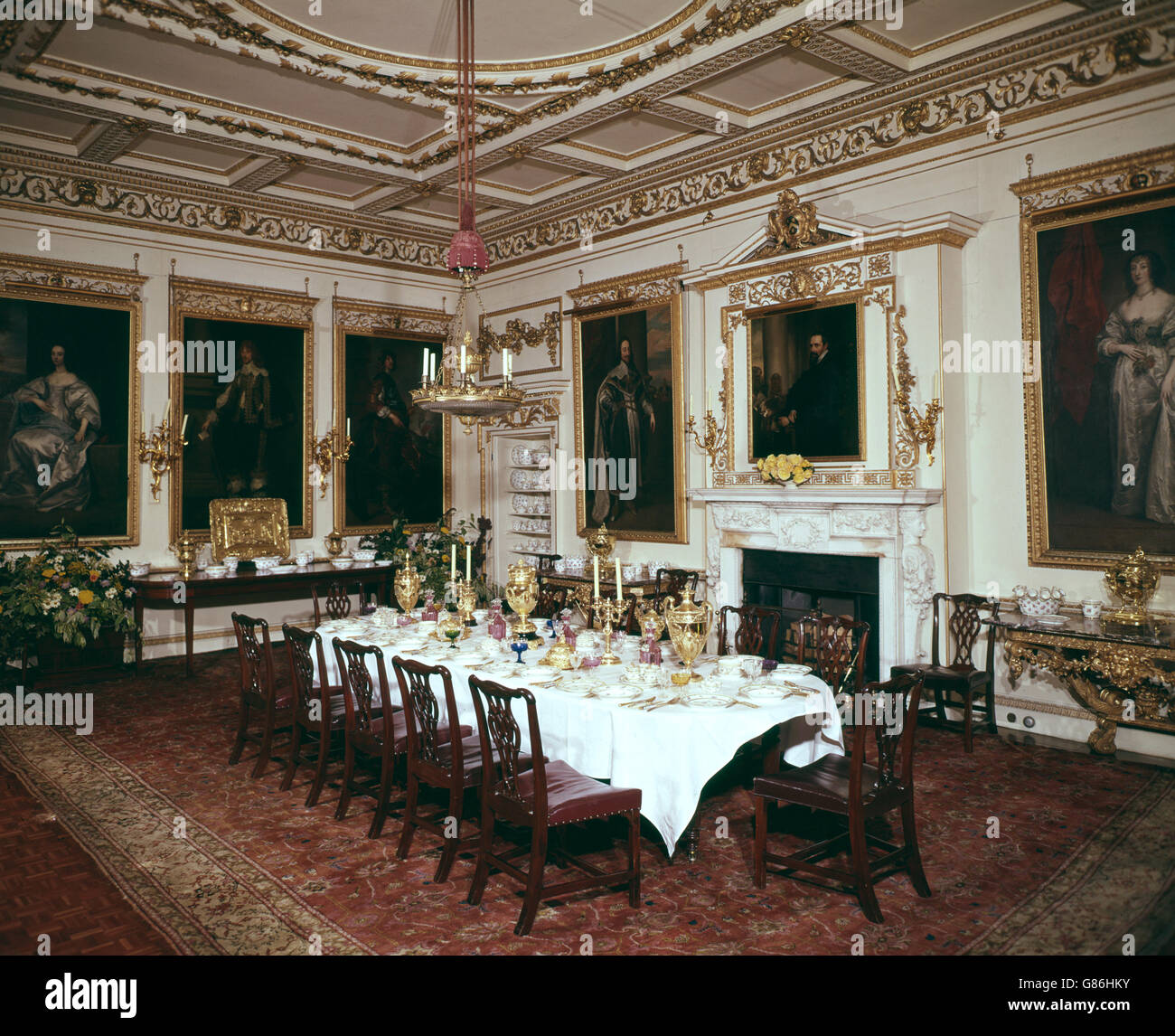 Edifici e monumenti - Abbazia di Woburn - Bedfordshire. La sala banchetti state presso Woburn Abbey, Bedfordshire. Foto Stock