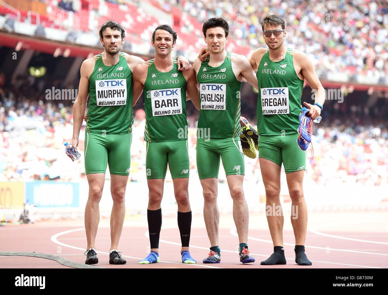 Irelands 4x400m relay team (l-r) Brian Murphy, Thomas Barr, Mark English e Brian Gregan, dopo il loro caldo, durante il giorno otto dei Campionati del mondo IAAF allo Stadio Nazionale di Pechino, Cina. Foto Stock