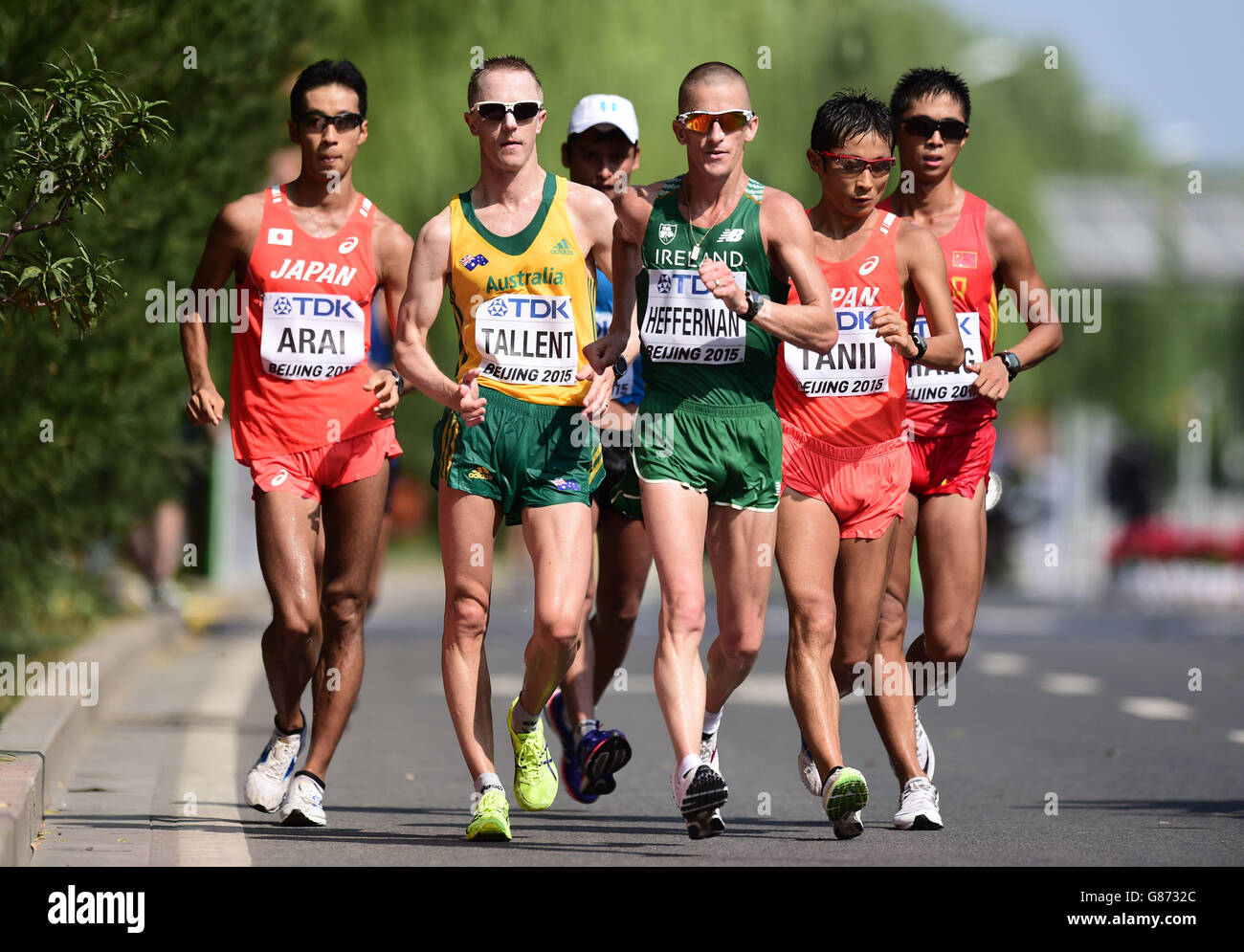 Robert Heffernan in Irlanda (terza a destra) nella camminata degli uomini di 50 km durante il giorno otto del campionato del mondo IAAF allo Stadio Nazionale di Pechino, Cina. Foto Stock