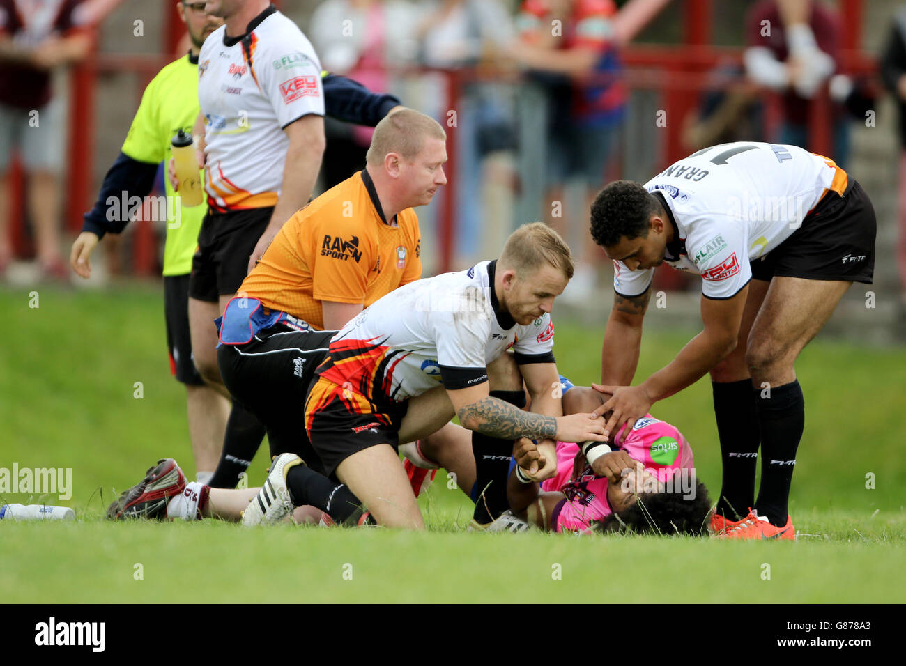 Rugby League - Championship Shield - Super 8s - Batley Bulldogs v Dewsbury Rams - The Fox's Biscuits Stadium. S Biscuits Stadium, Batley. Foto Stock