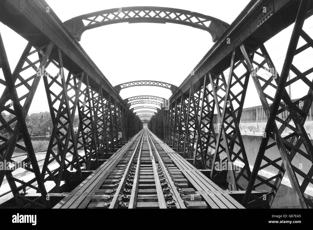 Vecchia ferrovia di abbandono Foto Stock