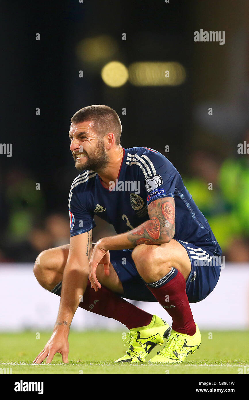 Soccer - UEFA Euro 2016 - Qualifiche - Gruppo D - Scozia v Germania - Hampden Park Foto Stock