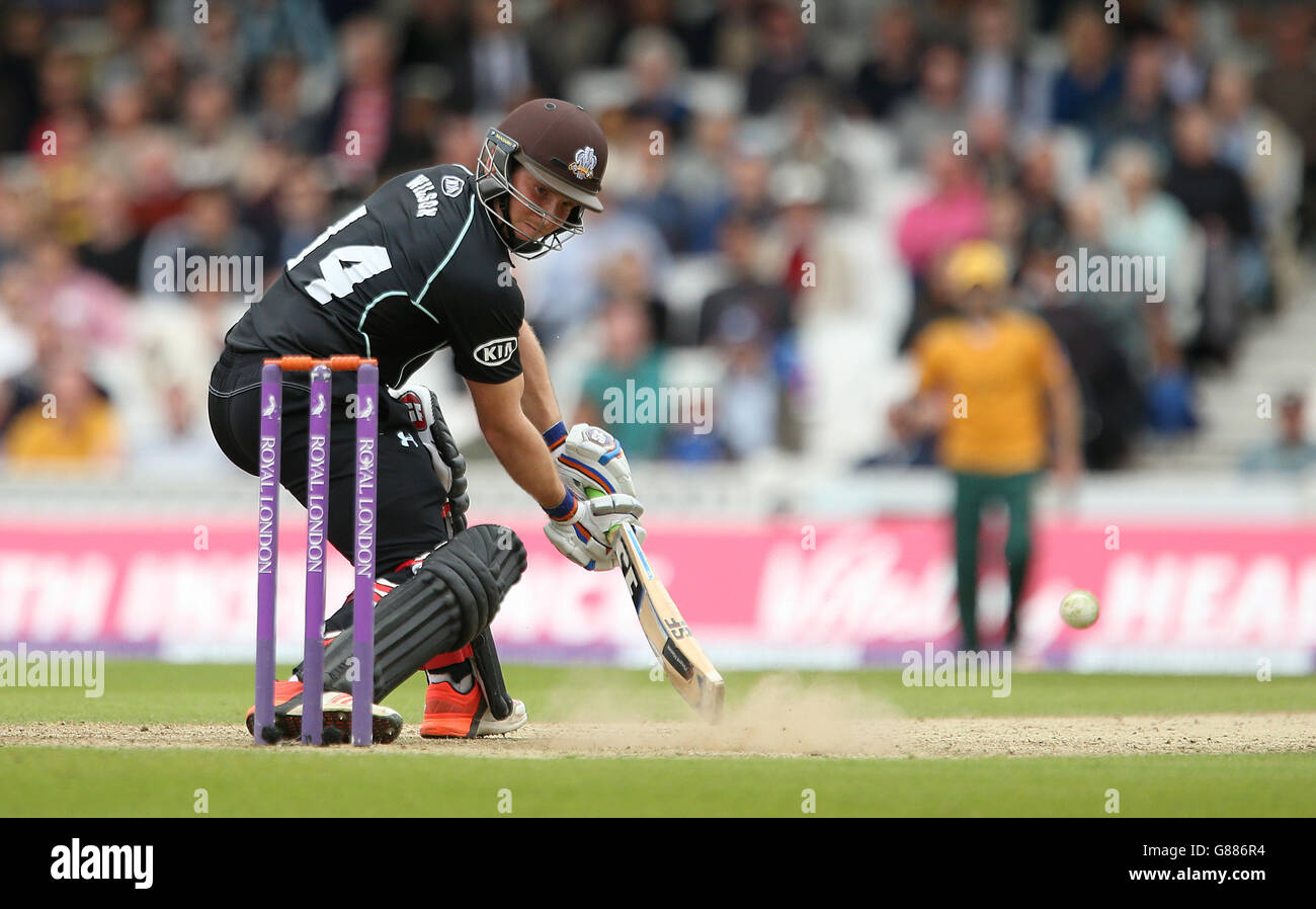 Surrey's Gary Wilson durante la Royal London One-Day Cup Semifinale match al Kia Oval, Londra. Foto Stock
