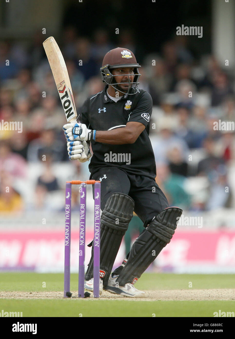 Surrey's Kumar Sangakkara durante la Royal London One-Day Cup Semifinale match al Kia Oval, Londra. Foto Stock