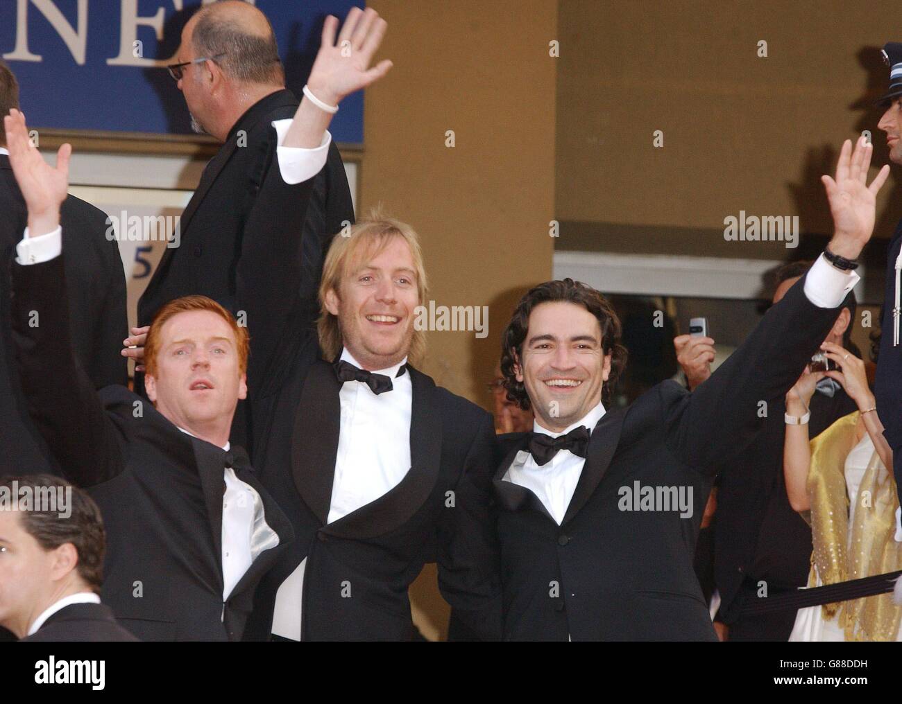 Festival del Cinema di Cannes 2005 - Premiere della Chromofobia - Palais des Festival. Damian Lewis (L), Rhys Ifans (C) e ben Chaplin. Foto Stock