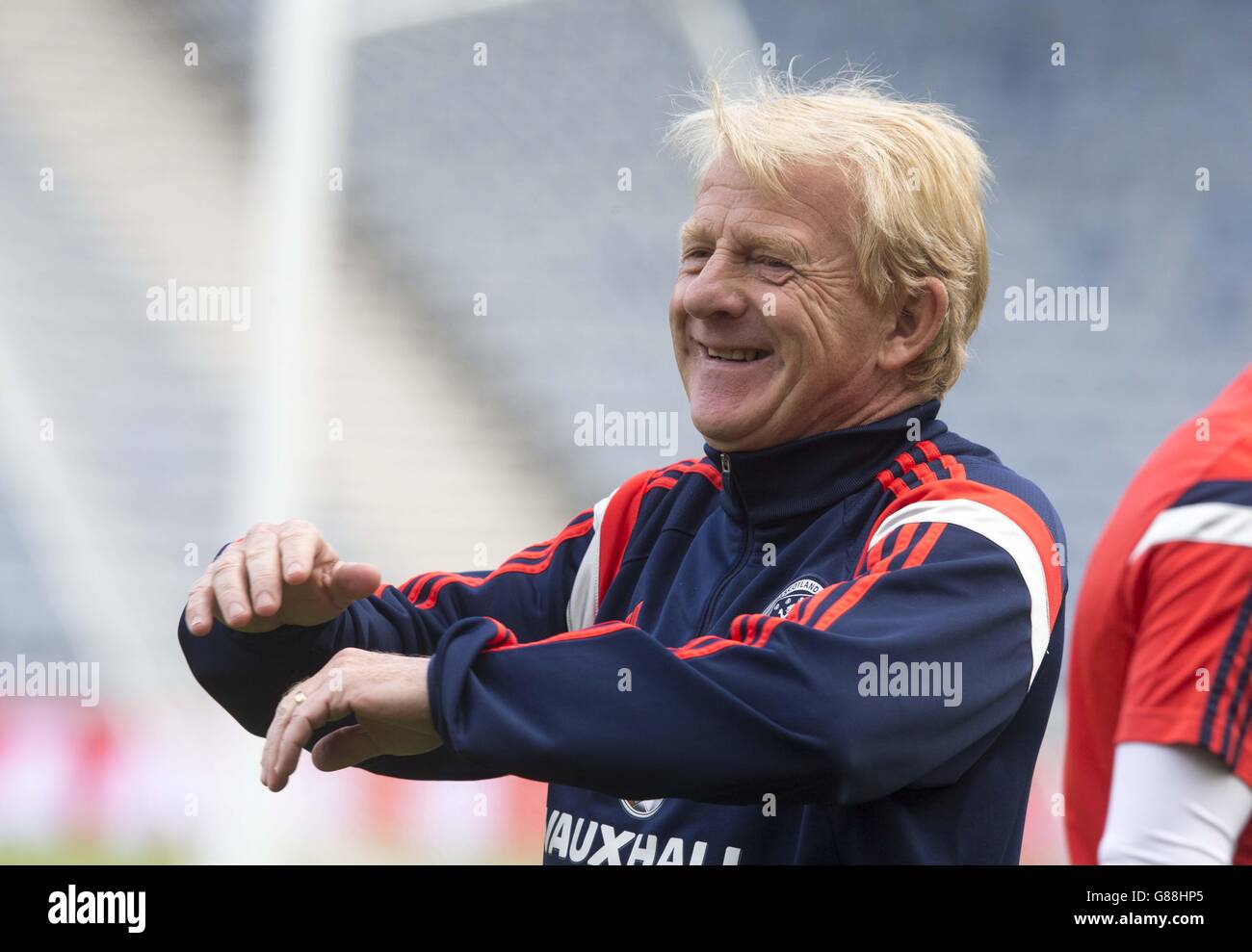 Soccer - UEFA Euro 2016 - Qualifiche - Gruppo D - Scozia v Germania - Scozia Formazione e conferenza stampa - Hampden Park Foto Stock