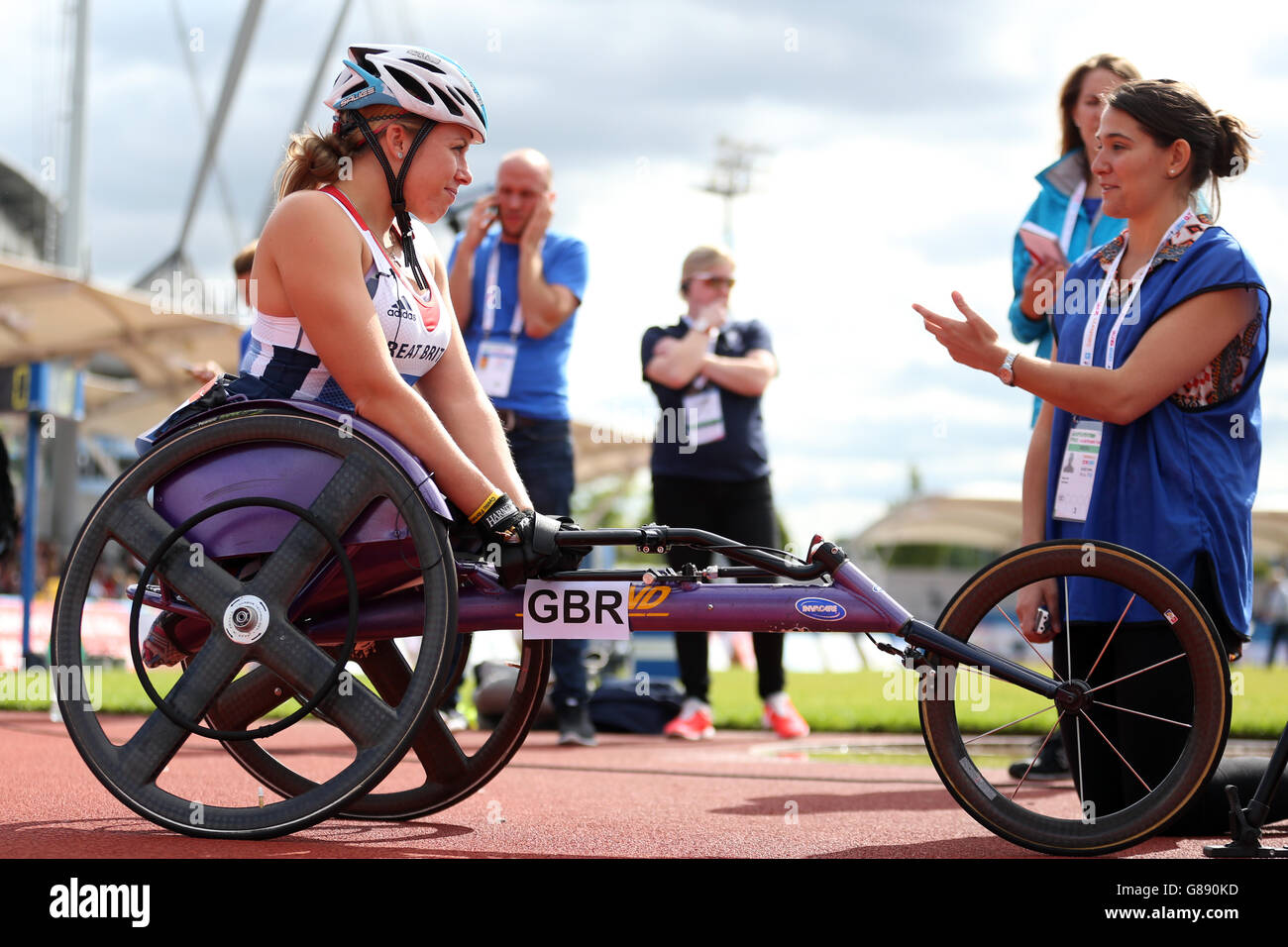 Sport - Sainsbury's 2015 School Games - Day Two - Manchester. Hannah Cockroft è intervistato dai membri dello Sportsbeat ai Sainsbury's 2015 School Games alla Manchester Regional Arena. Foto Stock