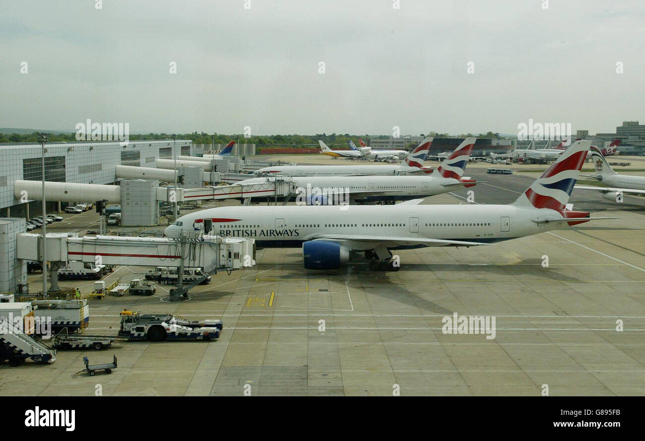 Aeroporto di Gatwick. Un aeromobile della British Airways (B.A.). Foto Stock