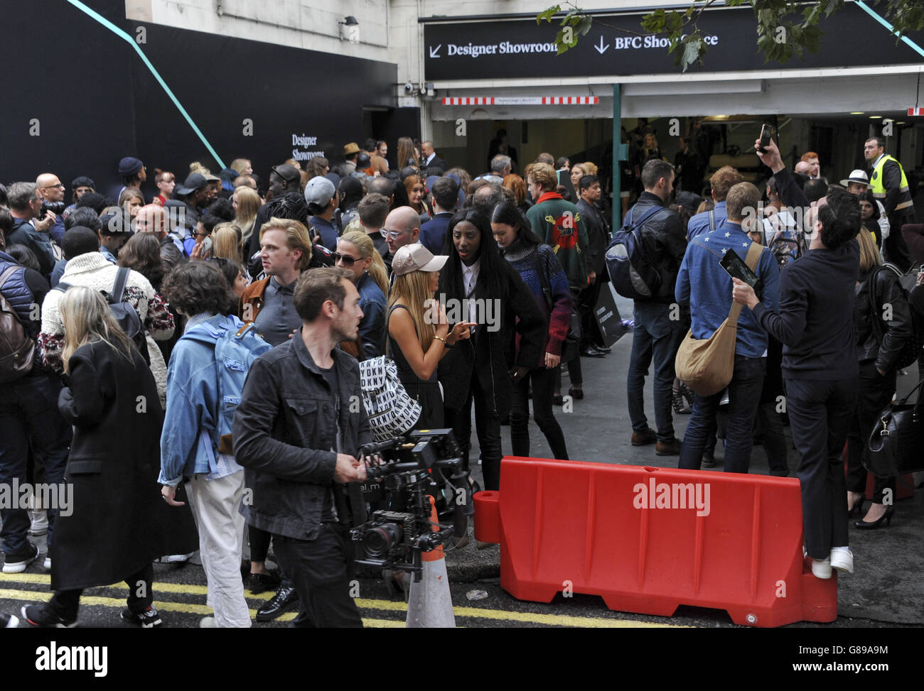 Vista generale del BFC Show Space, Brewer Street Car Park, durante la London Fashion Week SS16. Il credito immagine dovrebbe leggere Edward Smith/ PA Showbiz Foto Stock