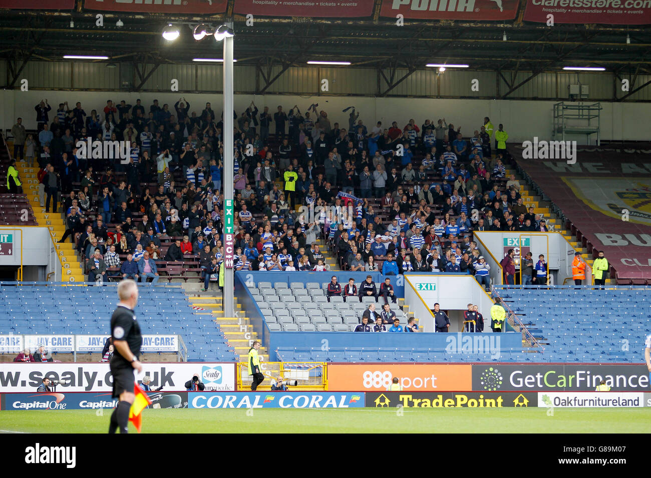 Calcio - Sky Bet Championship - Burnley v Reading - Turf Moor. Gli appassionati di lettura negli stand di Turf Moor Foto Stock